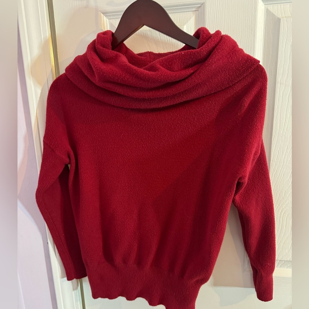 Scoop neck red knit sweater